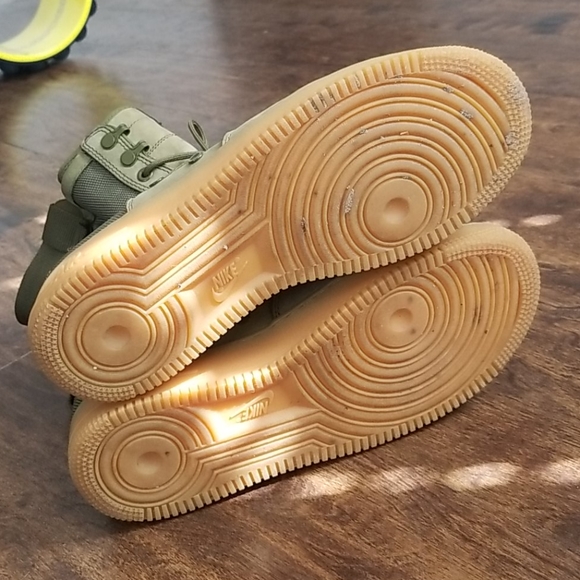 Nike SF Air Force 1 Faded Olive - Picture 4 of 4